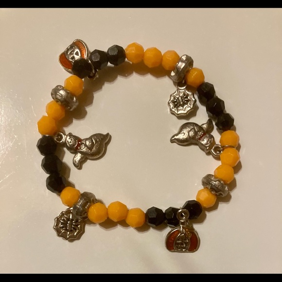 Halloween Dangle Charms Pin And Bracelet - Picture 2 of 4